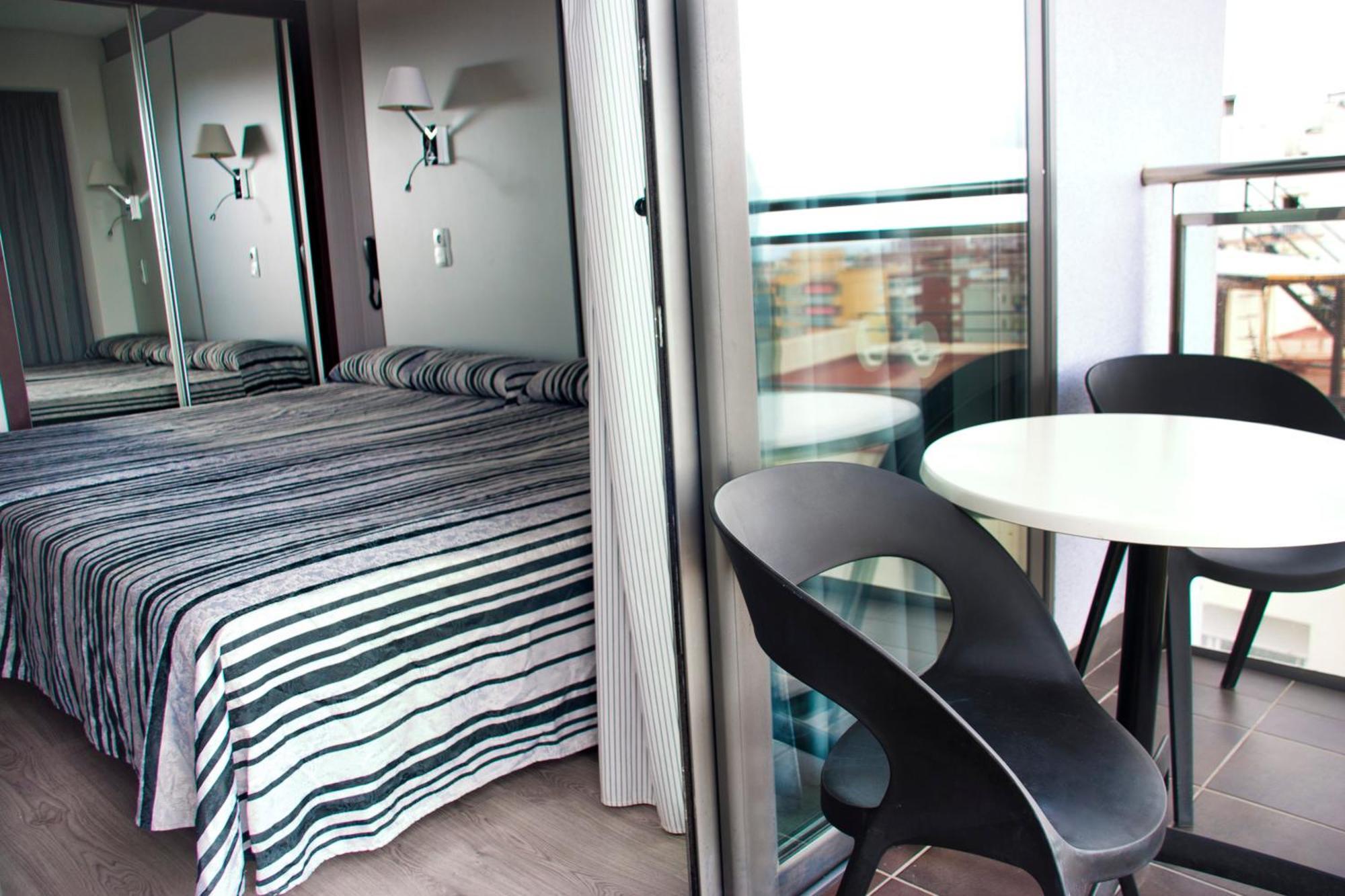 Quadruple Room,1432085590:JPEG